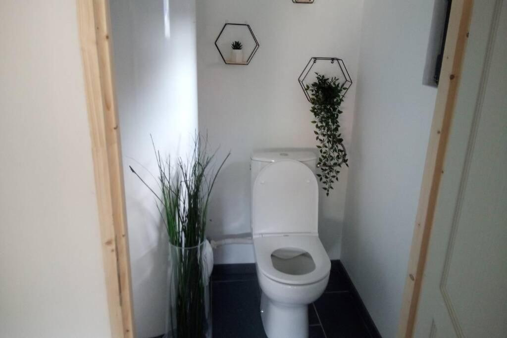 Maison Privative, Cocooning, Zen , Avec Jacuzzi Mont-Notre-Dame エクステリア 写真