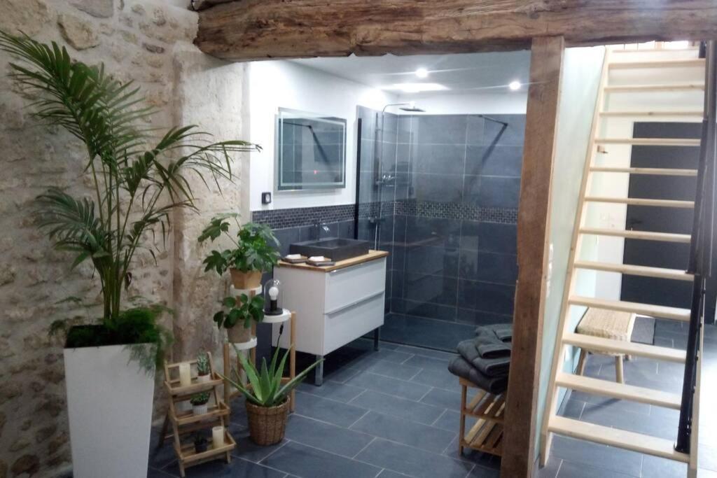 Maison Privative, Cocooning, Zen , Avec Jacuzzi Mont-Notre-Dame エクステリア 写真
