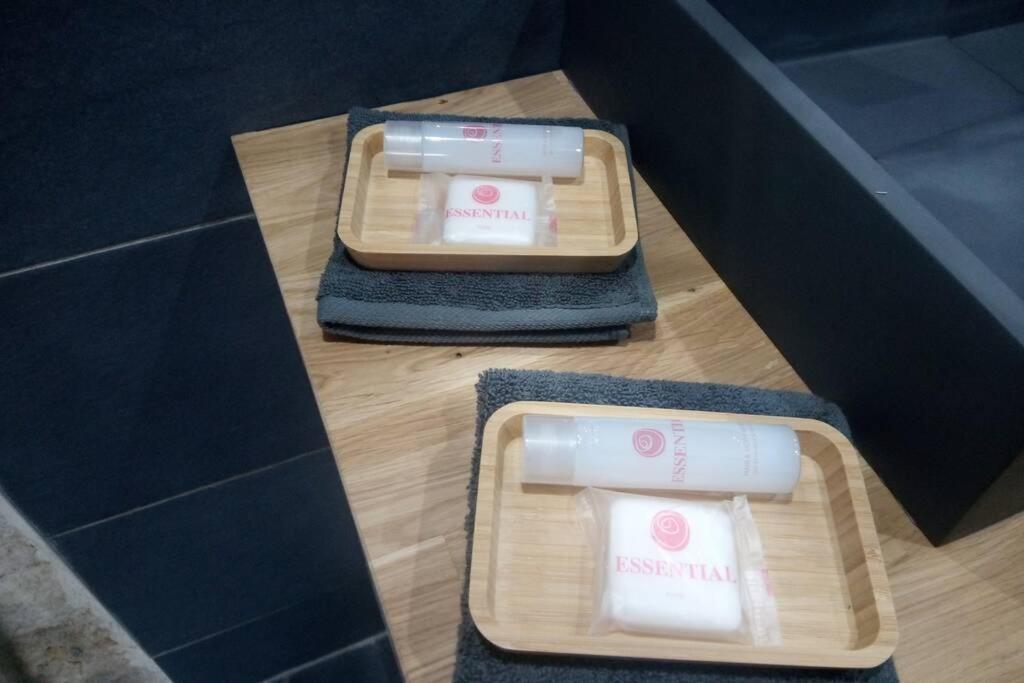 Maison Privative, Cocooning, Zen , Avec Jacuzzi Mont-Notre-Dame エクステリア 写真